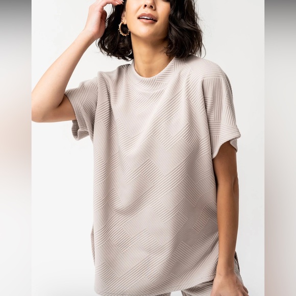 Addison Top - Picture 3 of 7